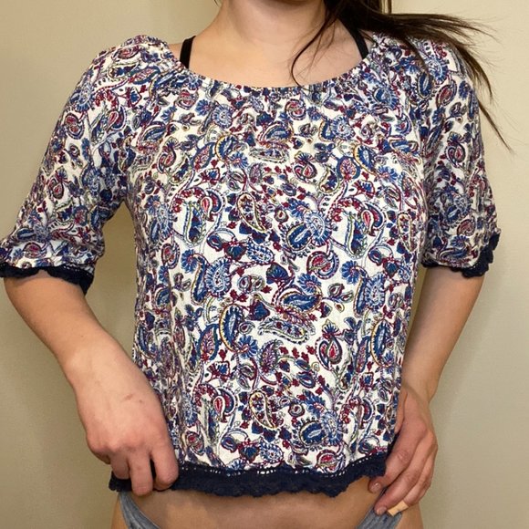 Colorful Blouse - Picture 2 of 4